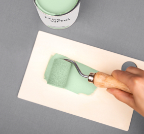 Möbel streichen kannst du auch als Anfänger mit den Möbelfarben von Landholz