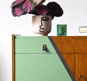 Industrial Design Möbel selber streichen mit hochwertigen Holzfarben