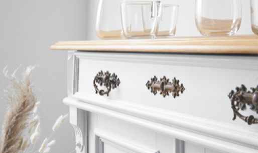 Alte Anrichte oder Kommode skandinavisch streichen in hellgrau oder weiß