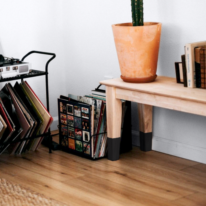 Möbel streichen und Akzente setzen, wenn Industrial Design auf pures Holz trifft, für minimalistische Einrichtungsideen