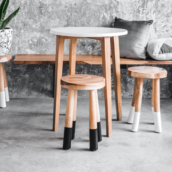 Möbelfüße anmalen und Interieur-Akzente setzen, im Industrial Design, Scandi-Boho und Japandi-Stil zum selbermachen